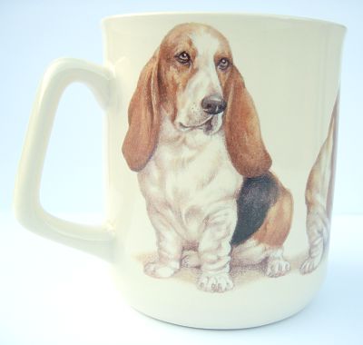 Basset-Kaffeebecher